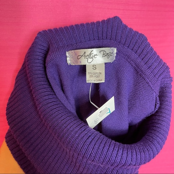 💜 Violet turtleneck short sleeve blouse 💜 - Picture 4 of 4